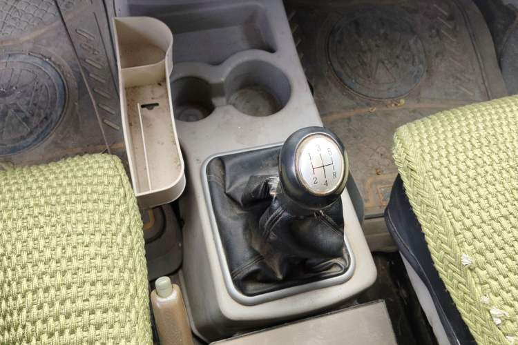 Used FORTHING Lingzhi 2015 V3 1.5L 5-Seater Special Offer Model
