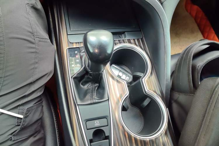 Used Toyota Camry 2019 2.0G Luxury Edition China VI Standard
