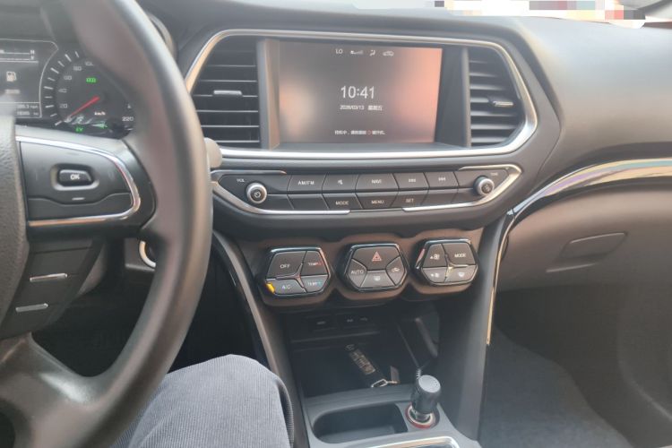 Used GAC Trumpchi GS4 New Energy 2017 1.5L PHEV Smart Enjoyment Edition Audio And AC Panel