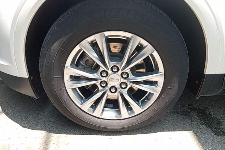 Used Cadillac XT5 2022 2.0T Two-Wheel Drive Luxury Version