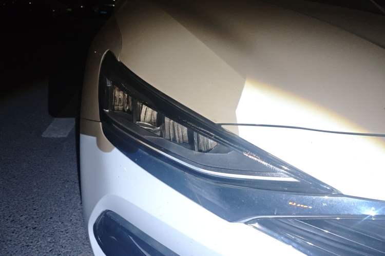 Used Hyundai Lafesta 2019 280TGDi Smart Speed Version China VI Standard Right Front Headlight