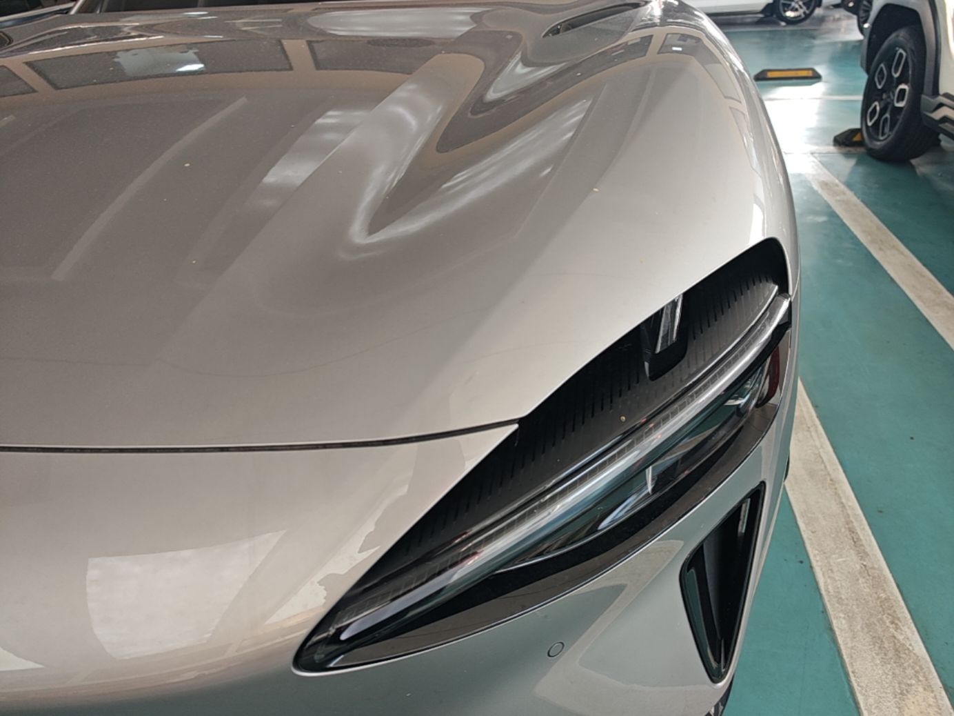 Xiaomi Auto YU7 2025 Ultra-Long Range High-Performance All-Wheel-Drive Max Edition — снимка 8