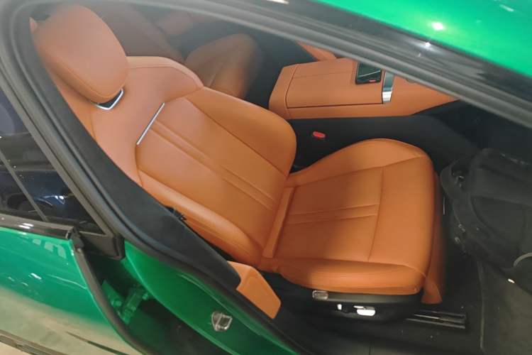 Used Xiaomi Auto YU7 2025 Ultra-Long Range High-Performance All-Wheel-Drive Max Edition