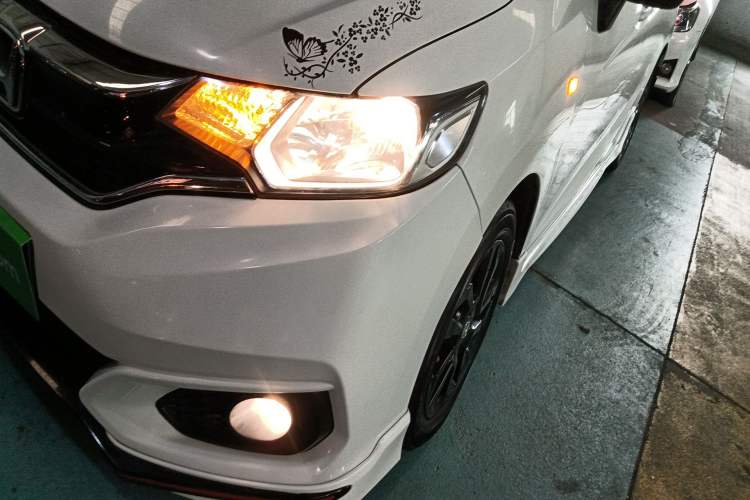 Used Honda Fit 2018 1.5L CVT Trendy Run+ Edition