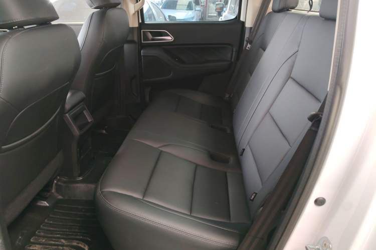 Used Great Wall Poer 2023 2.0T Commercial Version Automatic Diesel 4x4 Long Bed Business-Grade Model