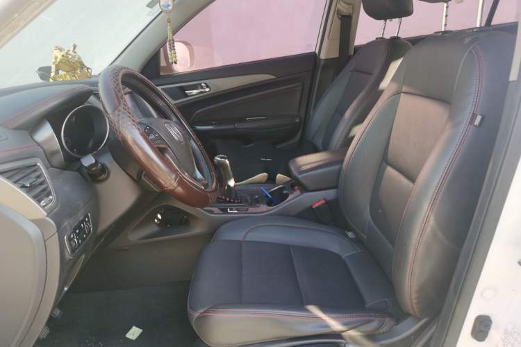 Used CHANGAN CS75 2017 Shangku Edition 1.5T Manual ZhiXiang Model
