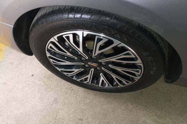 Used Hongqi H5 2024 2.0T Automatic Smart Connect Flagship Edition
