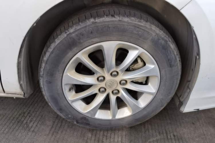 Used Buick GL8 2017 ES 28T Comfort Model China V Standard
