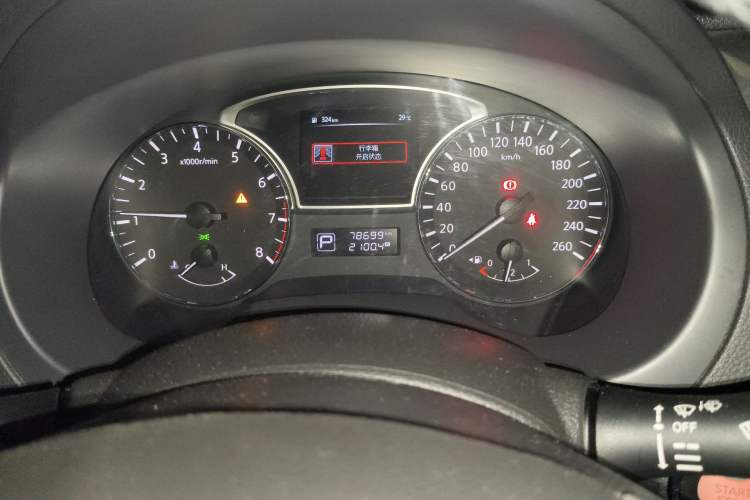 Used Nissan Teana 2018 2.0L XL Smart Upgrade Edition Odometer Close Up