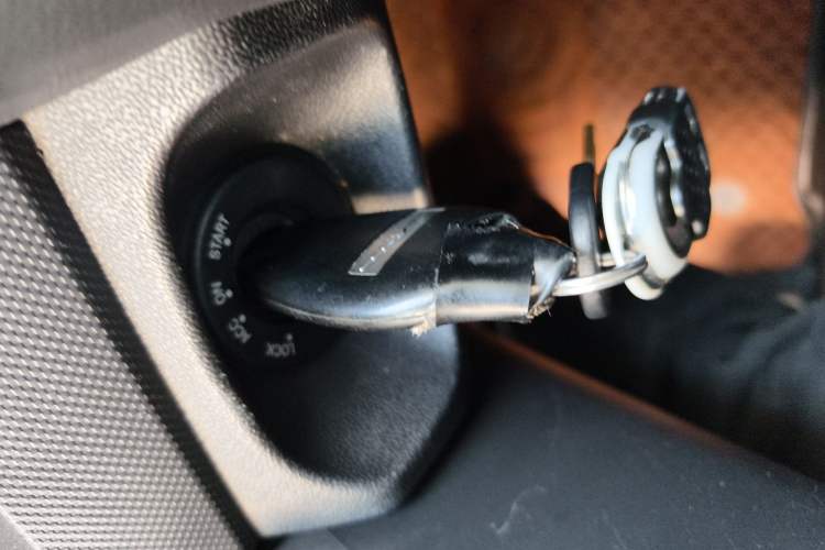 Used Dodge Journey 2010 2.7 Vehicle Key