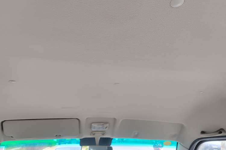 Used Jinbei Hiace X30 2024 1.5L Champion Edition Passenger Vehicle 5/6/7 Seats Headliner