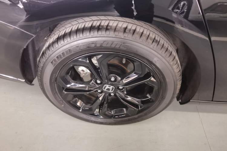 Used Honda Accord 2025 Sport Series 260TURBO Luxury Edition Right Rear Wheel Hub