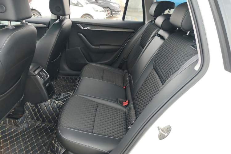 Used Skoda Octavia 2019 TSI280 DSG Luxury Edition Station Wagon China VI Standard