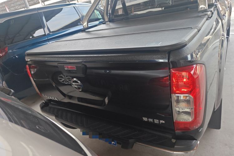 Used Nissan Navara 2017 2.5L Automatic 2WD Luxury Edition QR25