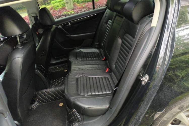 Used Volkswagen Magotan 2012 Revised 1.4 TSI Luxury Version Left Rear Seat