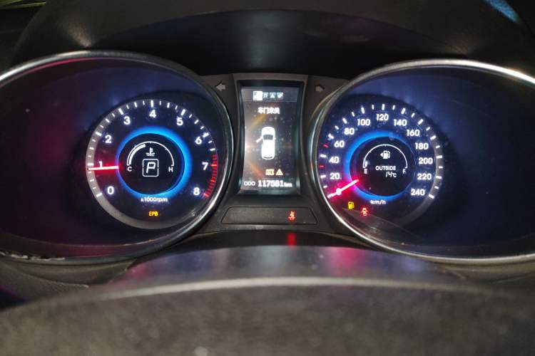 Used Hyundai Santa Fe 2013 2.4L Automatic 2WD Comfort Edition
