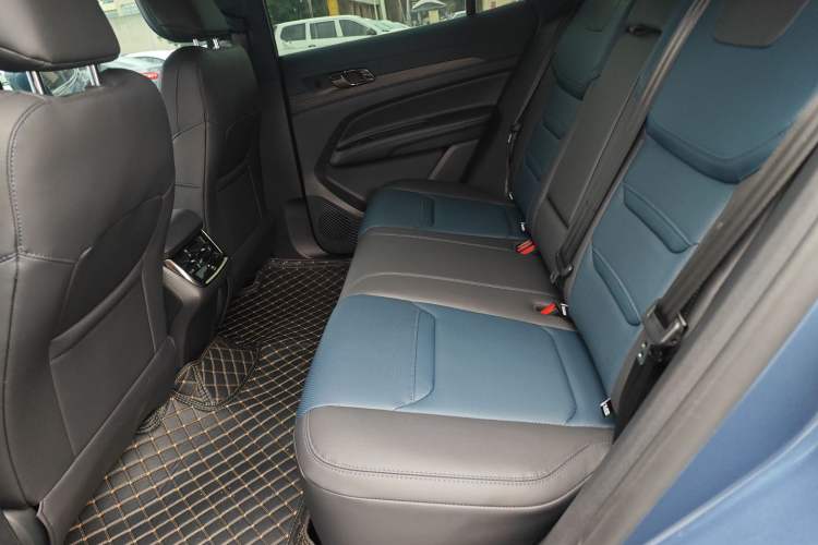 Used Ford Equator Sport 2023 EcoBoost 170 Premier Edition
