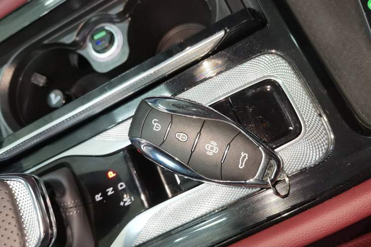 Used Hongqi H5 2025 1.5T DCT Qiyun 500 000th Unit Commemorative Edition Vehicle Key