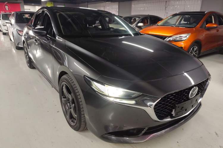 Used Mazda 3 Axela 2020 2.0L Automatic ZhiZun Edition
