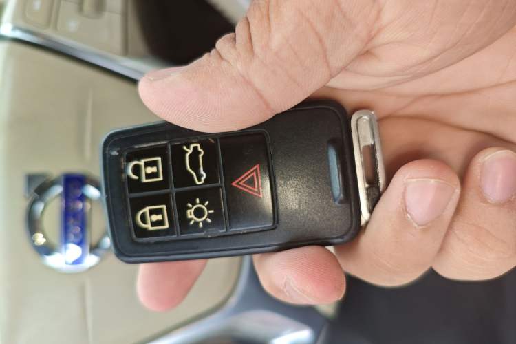 Used Volvo S80L 2012 2.0T T5 Luxury Edition Vehicle Key