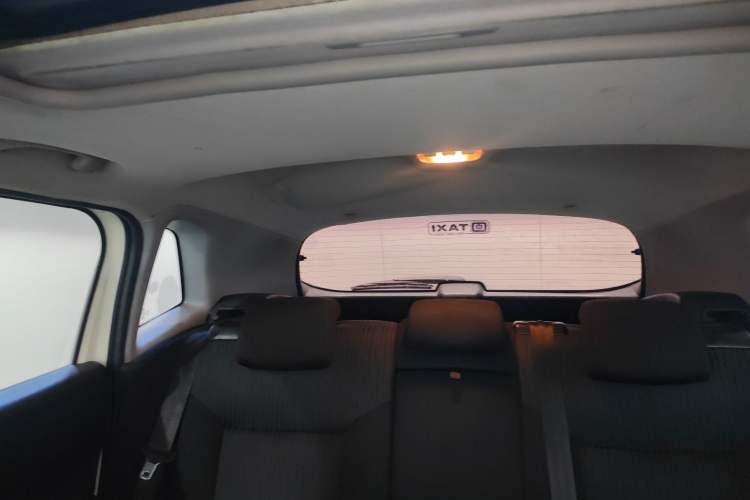 Used Peugeot 3008 2015 2.0L Automatic Classic Edition
