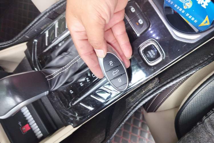 Used Bestune T77 2019 230 TID Automatic Prestige Version China V Emission Standard