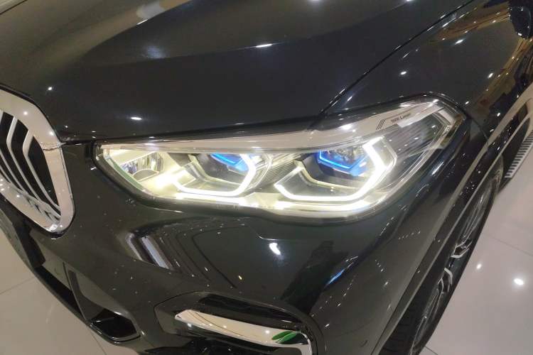 Used BMW X5 2022 Restyled xDrive 30Li Luxury Version M Sport Package
