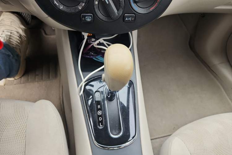 Used Nissan Tiida 2011 1.6L CVT Comfort Model