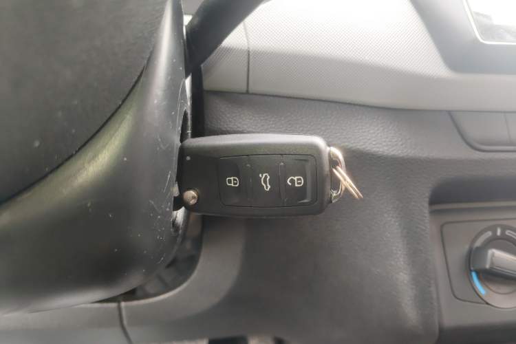 Used Skoda Fabia 2015 1.4L Automatic Front-Drive Model
