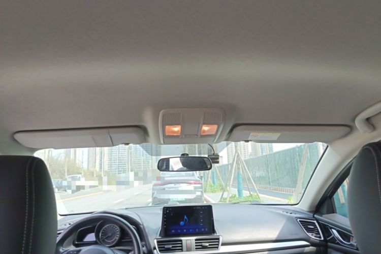 Used Mazda 3 Axela 2016 Sedan 1.5L Manual Comfort Model
