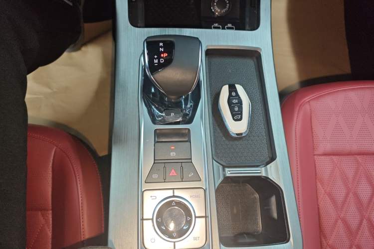 Used JETOUR X70 PLUS 2024 Champion Edition 1.5T DCT Champion PRO 5-Seater
