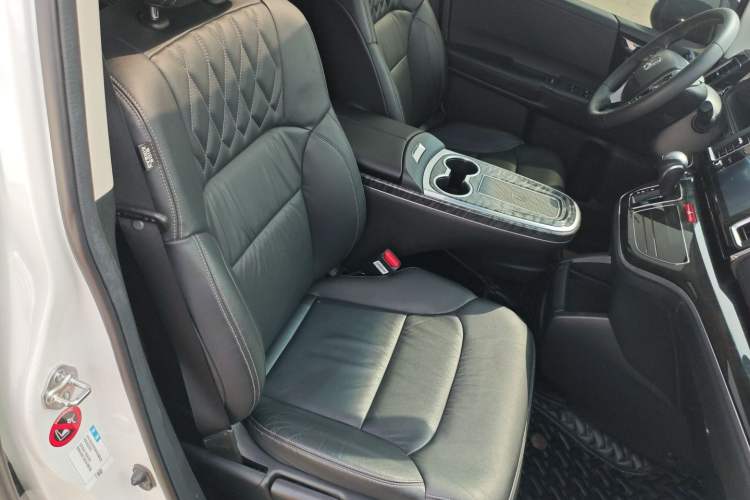 Used Honda Elysion 2019 2.0L Hybrid Luxury Edition