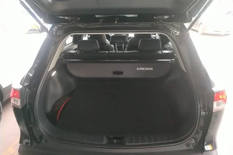 Used Toyota Corolla Cross 2023 2.0L Elite Edition Trunk