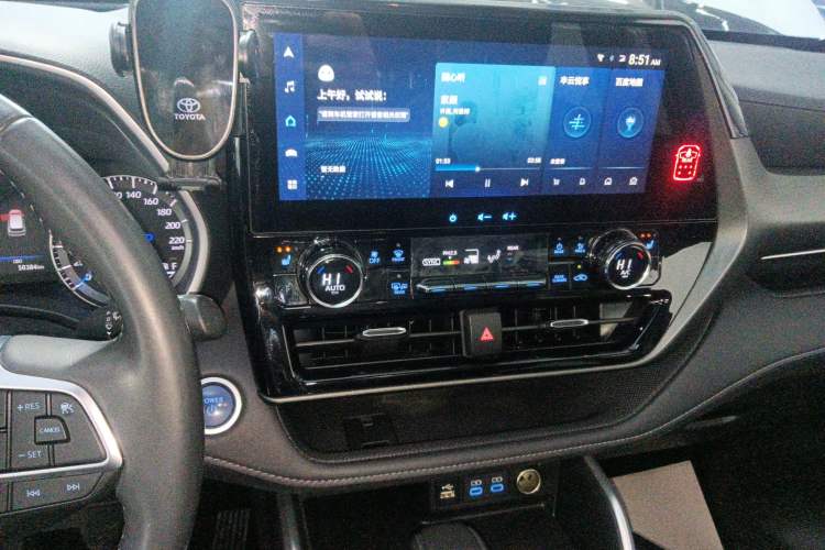 Used Toyota Highlander 2022 Dual-Engine 2.5L Four-Wheel Drive Prestige Version 7 Seats
