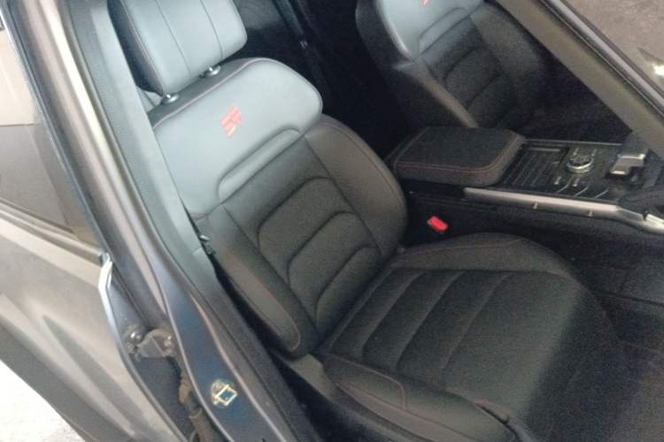 Used JETOUR Traveler 2023 2.0T All-Wheel Drive CrossPRO+ Right Front Seat