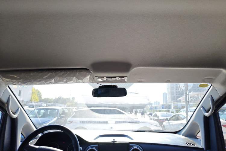 Used JAC Refine M3 2023 1.8L 7/8-Seater Comfort Edition