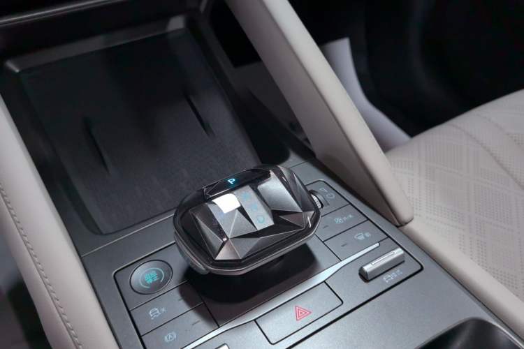 Used BYD Yuan UP 2024 401 km Active Version