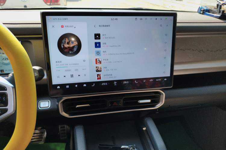 Used JETOUR Traveler 2024 2.0T All-Wheel-Drive CrossPRO+ Entertainment Edition Audio And AC Panel