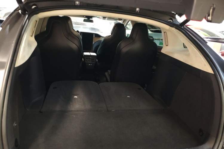 Used Tesla Model X 2016 X 75D Trunk