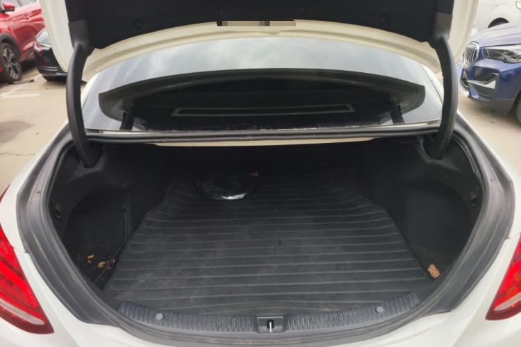 Used Mercedes-Benz C-Class 2015 Revised C 200 L Sport Edition Trunk