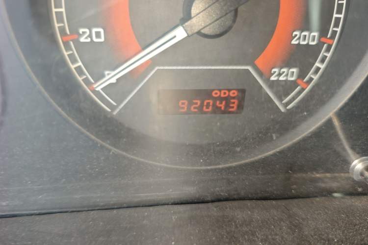 Used Soueast V3 Lingyue 2012 1.5L Manual Happiness Edition