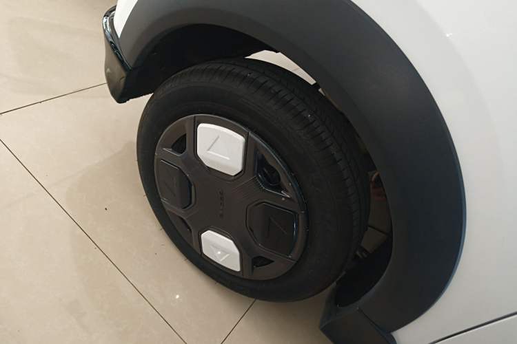 Used Geely Galaxy Panda 2025 210km Panda Kart Right Rear Wheel Hub