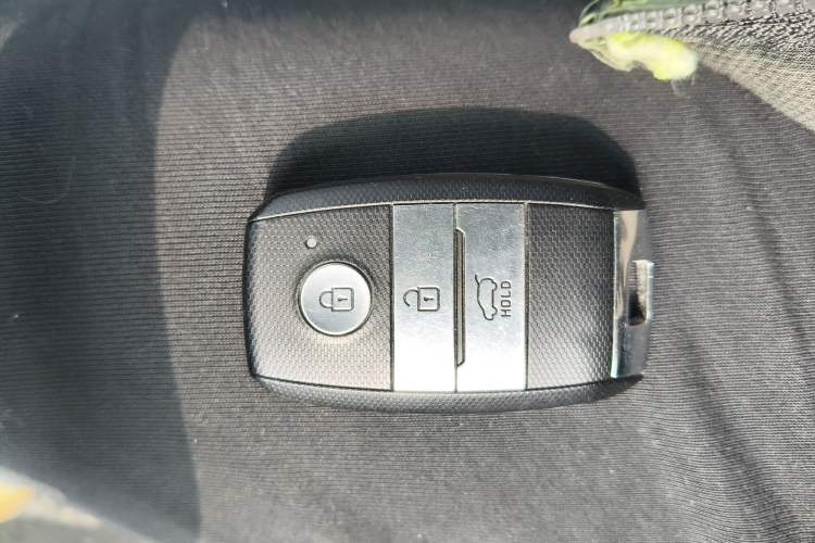 Used Kia kx1 Stonic 2021 1.4L CVT Fun & Sunroof Model
