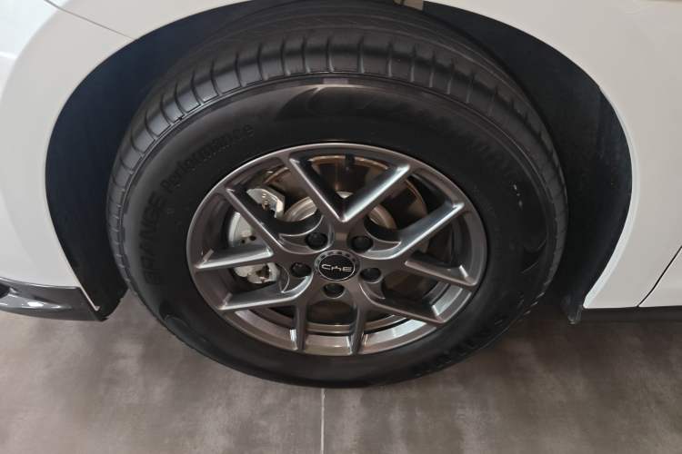 Used BYD Seal 06 New Energy 2025 DM-i Smart Drive 80KM Luxury Model Left Front Wheel Hub