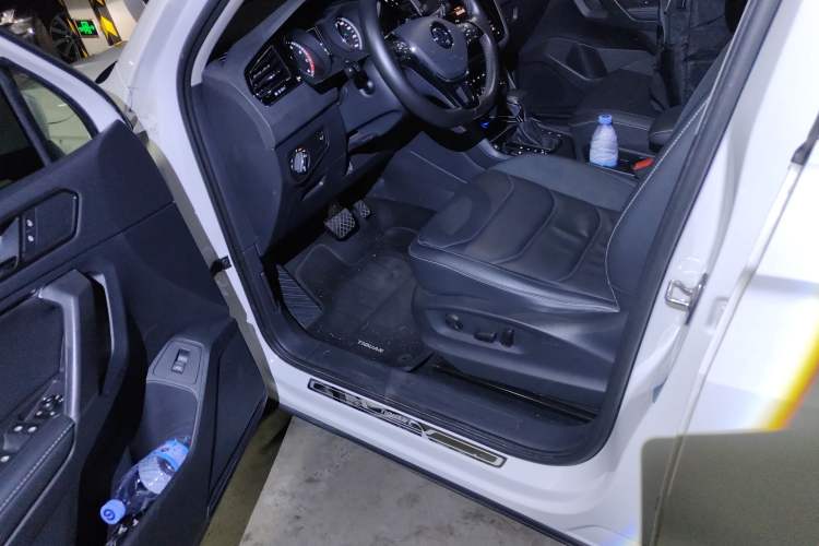 Used Volkswagen Tiguan L 2019 330TSI Automatic Two-Wheel Drive Smart Luxury Version China VI Standard