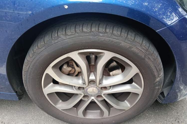 Used Mercedes-Benz C-Class 2015 Revised C 200 L Sport Edition Right Front Wheel Hub