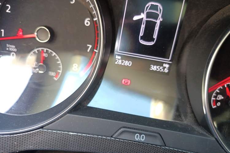 Used Volkswagen Golf Sportsvan 2018 230TSI Automatic Trend Edition
