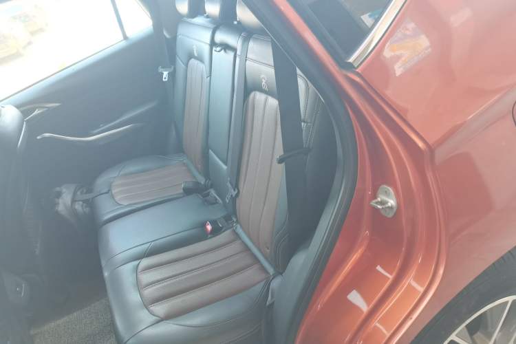 Used BYD Song 2016 GaiShi Edition 1.5TI Manual Elite Model
