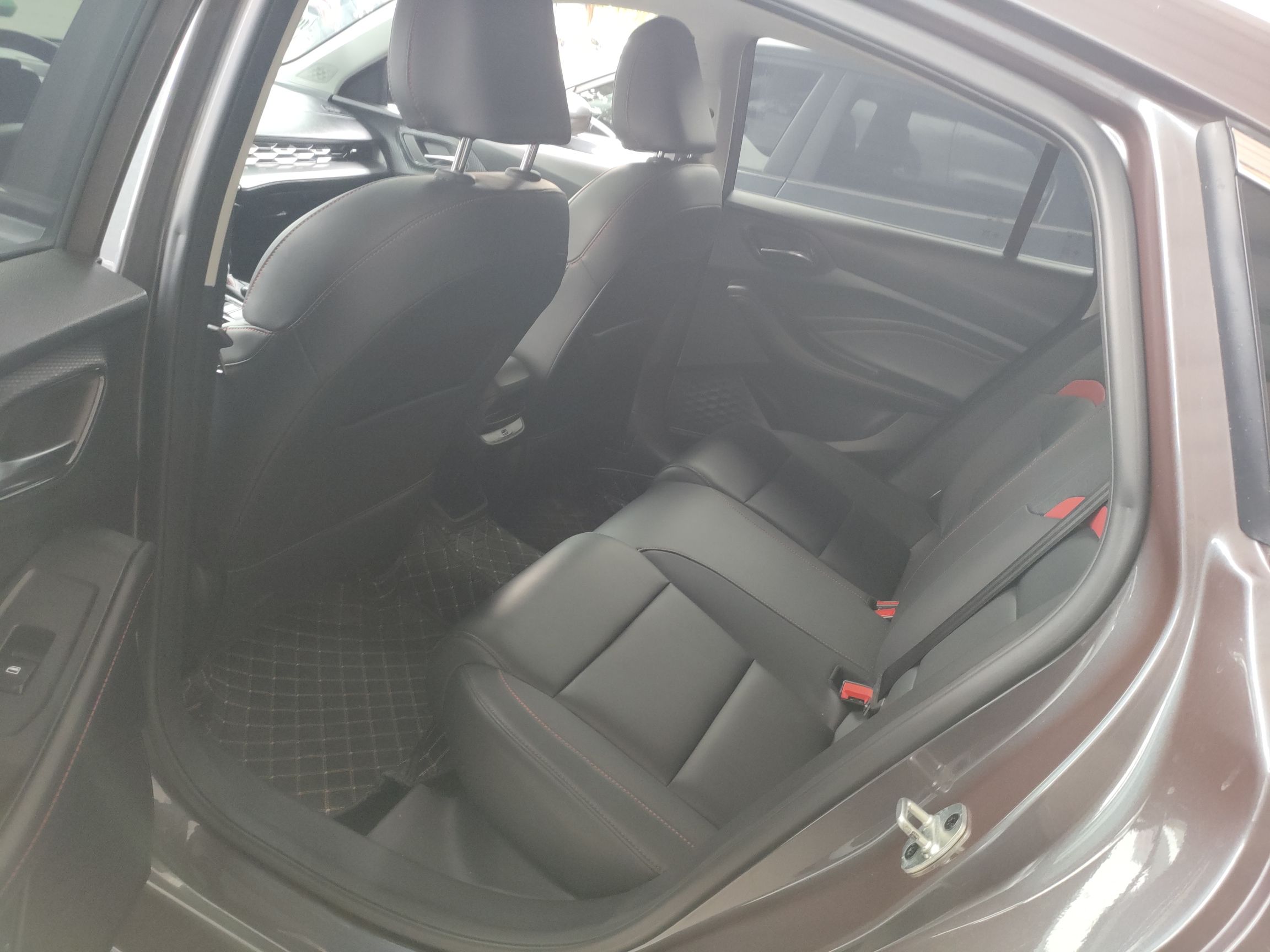 MG 5 2021 Revised Version 180 DVVT CVT Youth Luxury Edition — снимка 20