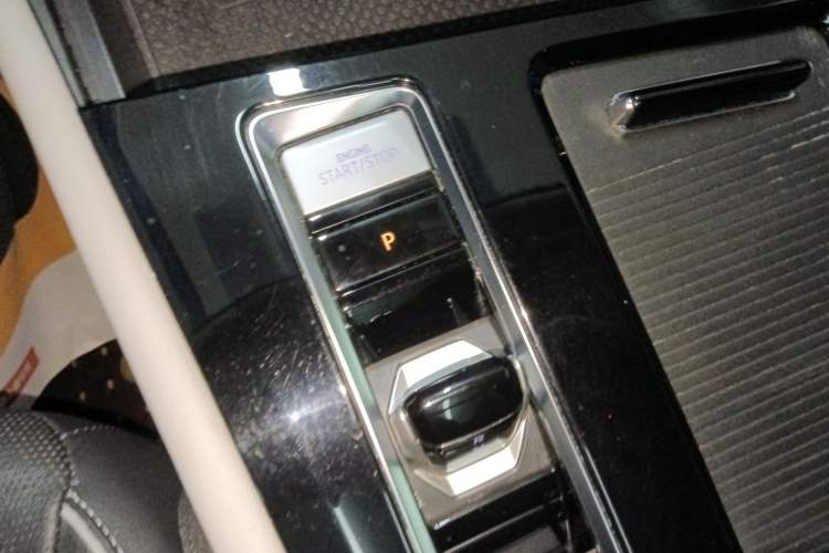 Used Volkswagen Teramont 2021 530 V6 All-Wheel Drive Prestige Flagship Edition Gear Lever